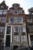 OZ Voorburgwal 100. (&copy; Walther Schoonenberg)