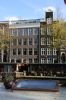 Prinsengracht 31-35. (&copy; Walther Schoonenberg)