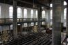 De grote vensters maken het interieur heel licht. De grote vensters maken het interieur heel licht. (© Walther Schoonenberg)