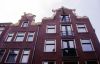 Zeedijk 102 en 100 (&copy; Walther Schoonenberg)