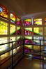 Trappenhuis met glas-in-loodvensters (&copy; Walther Schoonenberg)