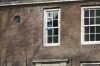 Oudekerksplein 23. Detail van het metselwerk en voegwerk Oudekerksplein 23. Detail van het metselwerk en voegwerk (© Walther Schoonenberg)