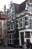 Tweede trapgevel in de Halvemaansteeg (&copy; Walther Schoonenberg)