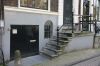 Basement en stoep (&copy; Walther Schoonenberg)