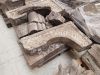 Gevelfragmenten op de monumentenwerf