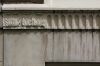 Detail van de groevenlijst in het basement (&copy; Walther Schoonenberg)