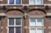 Ontlastingsbogen, siermetselwerk en sierankers (&copy; Walther Schoonenberg)