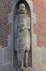 Beeld van Jan Pietersz Coen, op de hoek Damrak/Oudebrugsteeg (&copy; Walther Schoonenberg)