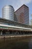 De oude en de nieuwe toren (&copy; Walther Schoonenberg)