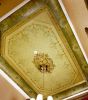 Plafond met stucornament en geschilderd doek
