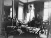 Keizersgracht 630. De studeerkamer van mr. Samuel Katz (1845-1890), advocaat. Foto van Albert Greiner
