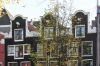 Halsgevels met gedeelde klauwstukken Halsgevels met gedeelde klauwstukken (© Walther Schoonenberg)