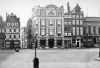 P.G.C. Hajenius op de Dam v��r de sloop in 1913