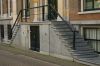 Herbouwde stoep (&copy; Walther Schoonenberg)