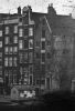 Binnenkant 32 in 1863. Detail van een foto van Jacob Olie