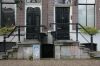 Toegang tussen Keizersgracht 156 en 154 Toegang tussen Keizersgracht 156 en 154 (© Walther Schoonenberg)