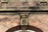 Detail van de gevel Detail van de gevel (© Walther Schoonenberg)