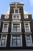 17de-eeuwse gevel met vensterlijsten (&copy; Walther Schoonenberg)