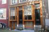 Winkelpui met winkelkasten (&copy; Walther Schoonenberg)