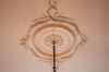 Rozet stucplafond linker-achterkamer Rozet stucplafond linker-achterkamer (© Walther Schoonenberg)