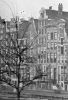 Binnenkant 24 v��r de verbouwing tot woonhuis. Detail van een foto van Jacob Olie