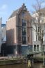 OZ Voorburgwal 306 (&copy; Walther Schoonenberg)