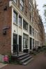 Onderpuien en stoepen (&copy; Walther Schoonenberg)