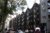 Nieuwe Uilenburgerstraat 13-23 (&copy; Walther Schoonenberg)