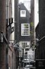 Gezien vanaf de Prinsengracht (&copy; Walther Schoonenberg)