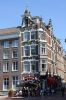 Nieuwe Doelenstraat 1 hoek Oude Turfmarkt (&copy; Walther Schoonenberg)