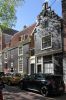 Palmgracht 20, Bossche Hofje, en Palmgracht 28-38, Raepenhofje (&copy; Walther Schoonenberg)